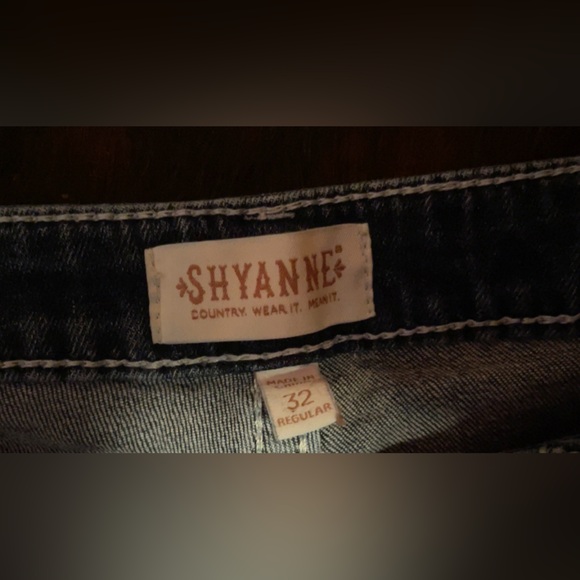 Shyanne Bell Bottom Women’s Jeans Size 32 Length 36 - Picture 2 of 8